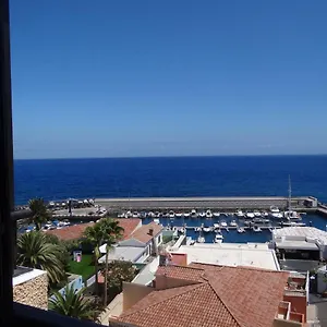 https://acogedor-apartamento-en-candelaria-en-primera-linea-de-mar.in-canary-islands.com