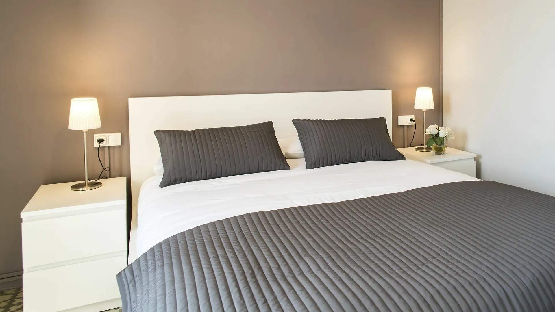 Barcelonaguest Apartamento
